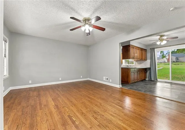 Photo 1 of Single family home for sale at 10601 E Sheley Rd, Independence, MO 64052 | MLS# 2647654 | Listing updated on 2026-10-18