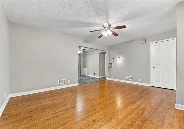Photo 2 of Single family home for sale at 10601 E Sheley Rd, Independence, MO 64052 | MLS# 2647654 | Listing updated on 2026-10-18