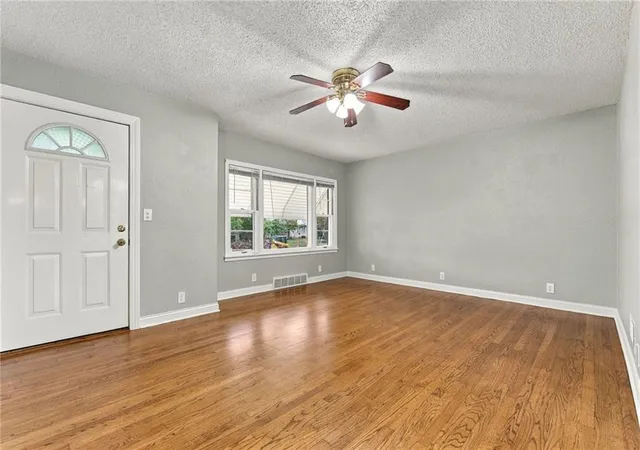 Photo 4 of Single family home for sale at 10601 E Sheley Rd, Independence, MO 64052 | MLS# 2647654 | Listing updated on 2026-10-18