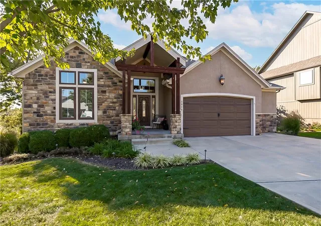 Photo 2 of Single family home for sale at 5014 Bradshaw St, Shawnee, KS 66216 | MLS# 2647662 | Listing updated on 2026-10-23