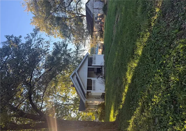 Photo 2 of Single family home for sale at 8400 Se King Hl Rd, Saint Joseph, MO 64504 | MLS# 2647664 | Listing updated on 2026-10-18