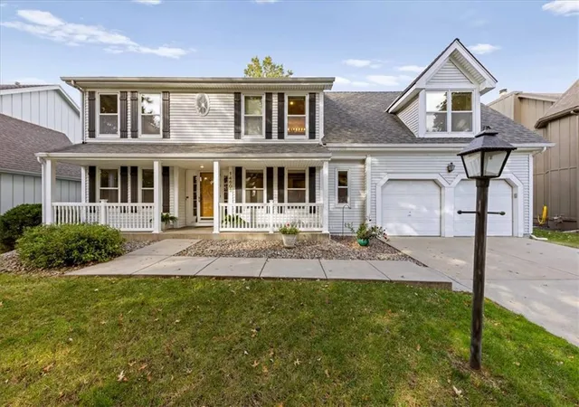 Photo 4 of Single family home for sale at 14602 W 61st Street, Shawnee, KS 66216 | MLS# 2647679 | Listing updated on 2026-10-29