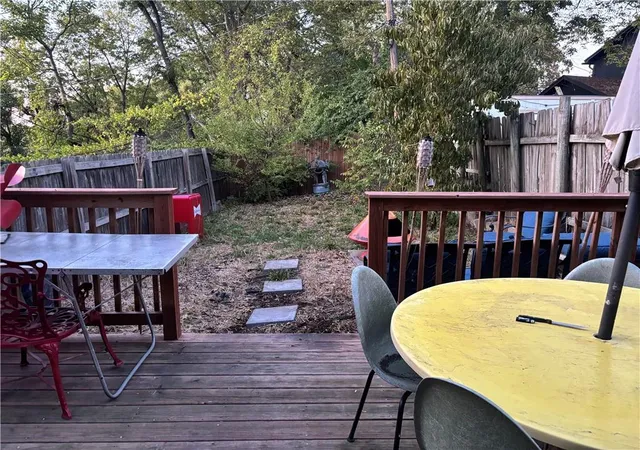 Photo 4 of Single family home for sale at 808 W 29th Street, Kansas City, MO 64108 | MLS# 2647682 | Listing updated on 2026-10-23