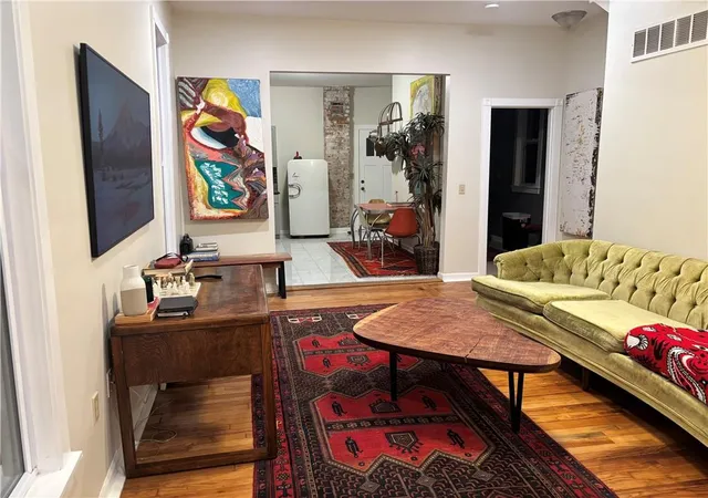 Photo 3 of Single family home for sale at 808 W 29th Street, Kansas City, MO 64108 | MLS# 2647682 | Listing updated on 2026-10-23