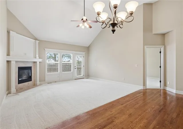 Photo 3 of Townhouse for sale at 811 NE Lone Hl Dr, Lees Summit, MO 64064 | MLS# 2647687 | Listing updated on 2026-10-29
