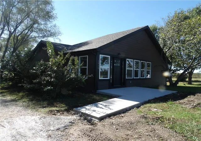 Photo 2 of Single family home for sale at 1910 Sw 650th Road, Holden, MO 64040 | MLS# 2647715 | Listing updated on 2026-10-20