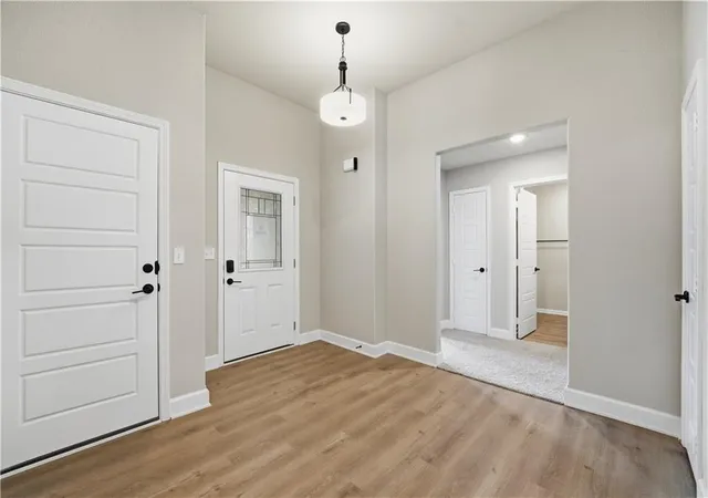 Photo 3 of Single family home for sale at 18420 W 195th Street, Spring Hill, KS 66083 | MLS# 2647720 | Listing updated on 2026-10-22