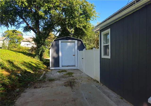Photo 3 of Single family home for sale at 3009 Penn St, Saint Joseph, MO 64507 | MLS# 2647726 | Listing updated on 2026-10-21