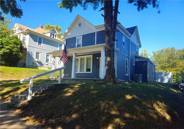 Photo 3 of Single family home for sale at 3009 Penn St, Saint Joseph, MO 64507 | MLS# 2647726 | Listing updated on 2026-10-21