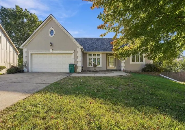 Single family home for sale at 3101 NE 69th Street, Kansas City, MO 64119 | MLS# 2647733