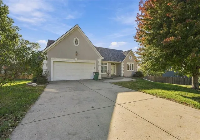 Photo 1 of Single family home for sale at 3101 NE 69th Street, Kansas City, MO 64119 | MLS# 2647733 | Listing updated on 2026-10-22