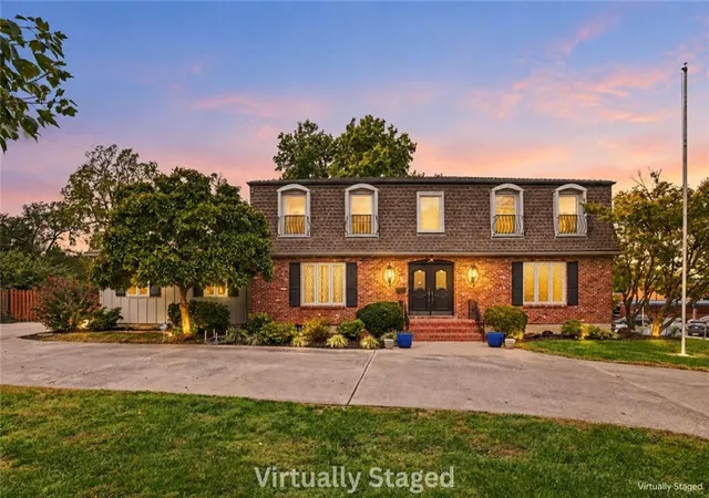 Photo 1 of Single family home for sale at 4950 Parish Dr, Roeland Park, KS 66205 | MLS# 2647734 | Listing updated on 2026-10-19