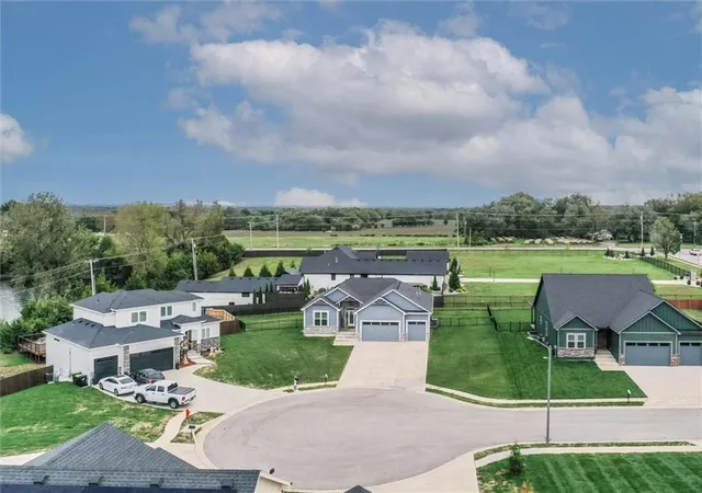 Photo 3 of Single family home for sale at 1603 Marvin Ct, Harrisonville, MO 64701 | MLS# 2647747 | Listing updated on 2026-10-20