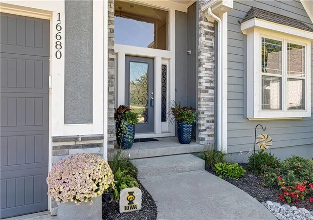 Photo 3 of Single family home for sale at 16680 S Kaw St, Olathe, KS 66062 | MLS# 2647757 | Listing updated on 2026-10-23
