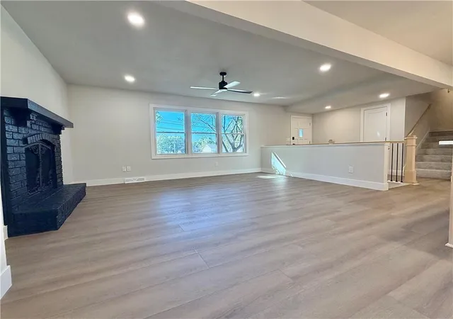 Photo 3 of Single family home for sale at 805 Pike St, Butler, MO 64730 | MLS# 2647764 | Listing updated on 2026-10-19