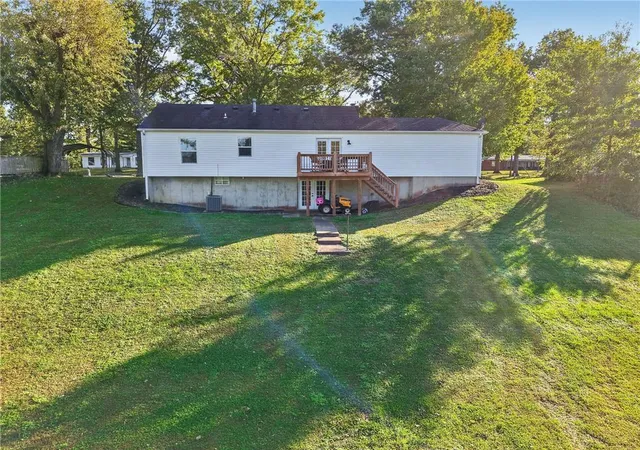 Photo 4 of Single family home for sale at 106 Dunns Ln, Richmond, MO 64085 | MLS# 2647767 | Listing updated on 2026-10-29