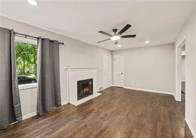 Photo 2 of Single family home for sale at 5046 Glenside Ct, Kansas City, MO 64129 | MLS# 2647768 | Listing updated on 2026-10-27