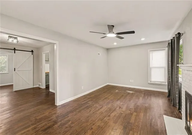 Photo 3 of Single family home for sale at 5046 Glenside Ct, Kansas City, MO 64129 | MLS# 2647768 | Listing updated on 2026-10-27