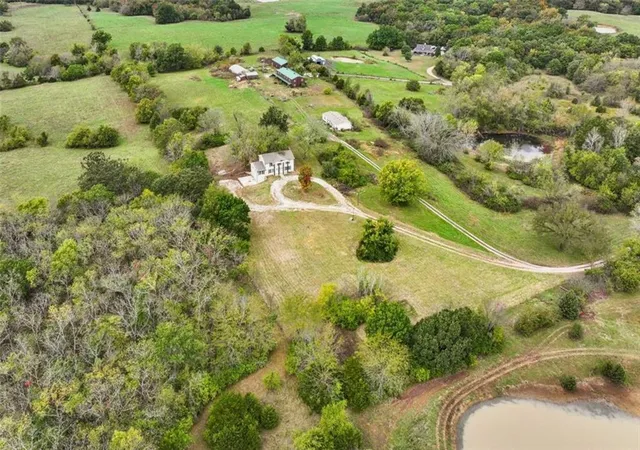 Single family home for sale at 26 SW 365th Road, Warrensburg, MO 64093 | MLS# 2647793