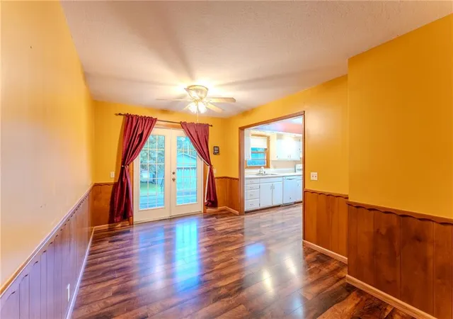 Photo 3 of Single family home for sale at 709 S Rutter Ave, Chanute, KS 66720 | MLS# 2647795 | Listing updated on 2026-10-23