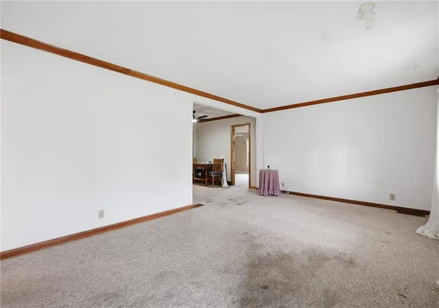 Photo 3 of Single family home for sale at 24 Fairview Ave, Liberty, MO 64068 | MLS# 2647796 | Listing updated on 2026-10-29