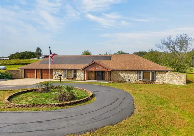 Photo 3 of Single family home for sale at 32064 160th Street, Lawson, MO 64062 | MLS# 2647800 | Listing updated on 2026-10-23