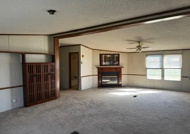 Photo 3 of Sale Pending at 23067 Kiowa Rd, Parsons, KS 67342 | MLS# 2647809 | Listing updated on 2026-10-20