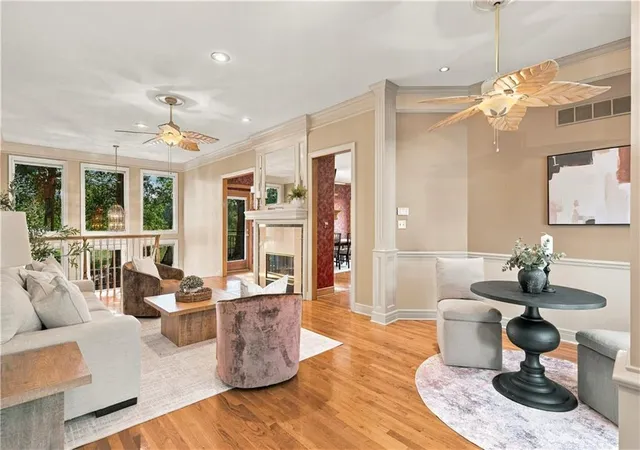 Photo 2 of House for sale at 6927 W 130th Street, Leawood, KS 66209 | MLS# 2647812 | Listing updated on 2026-10-30