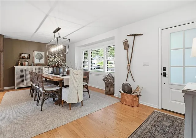 Photo 3 of Sale Pending at 9815 Howe Dr, Leawood, KS 66206 | MLS# 2647815 | Listing updated on 2026-10-23