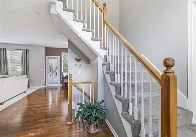 Photo 4 of Single family home for sale at 910 W Elizabeth St, Olathe, KS 66061 | MLS# 2647816 | Listing updated on 2026-10-23