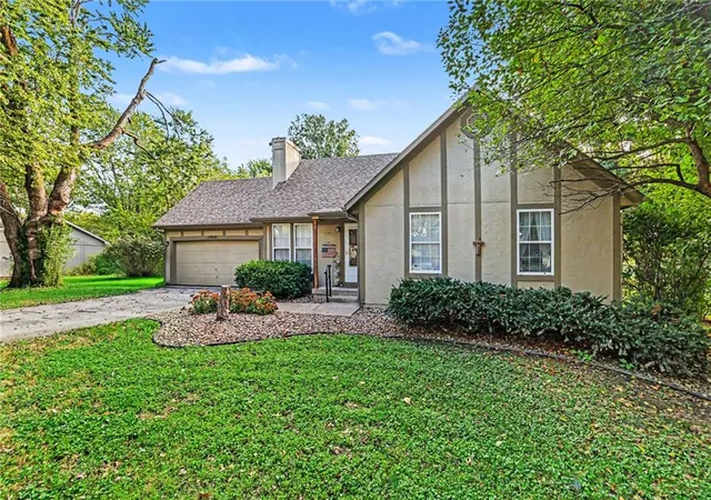 Photo 3 of Single family home for sale at 17405 Montgall Dr, Belton, MO 64012 | MLS# 2647818 | Listing updated on 2026-10-22