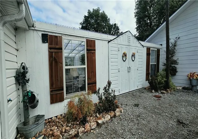 Photo 3 of Single family home for sale at 214 Ricky Bennett Way, Girard, KS 66743 | MLS# 2647819 | Listing updated on 2026-10-20