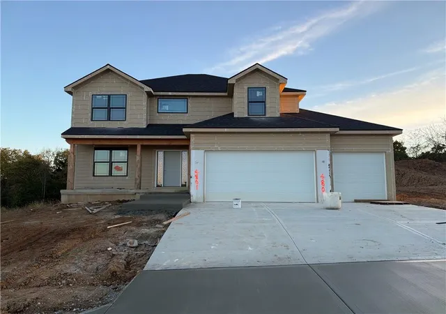 Single family home for sale at 4801 NE 86th Terrace, Kansas City, MO 64156 | MLS# 2647829