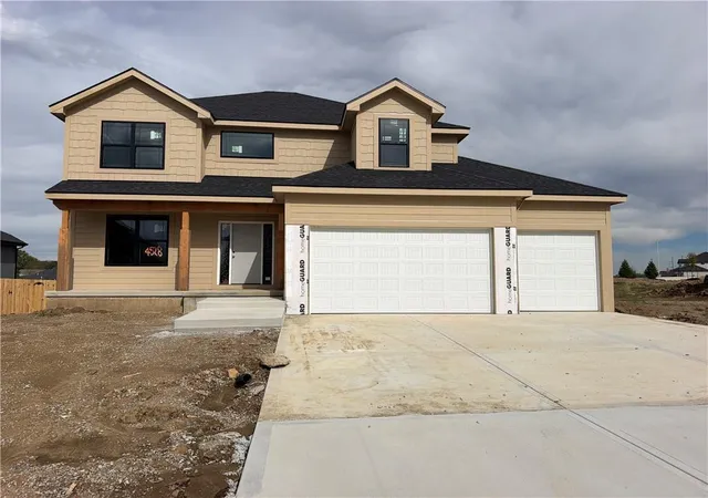 Photo 1 of Single family home for sale at 4528 Ne 86th Terrace, Kansas City, MO 64156 | MLS# 2647831 | Listing updated on 2026-10-20