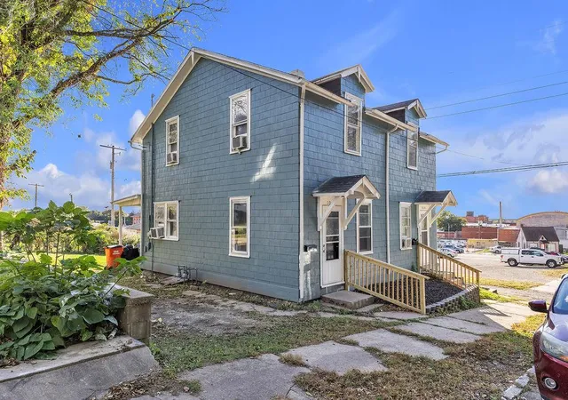 Photo 1 of House for sale at 1014 Patee St, Saint Joseph, MO 64501 | MLS# 2647839 | Listing updated on 2026-10-23
