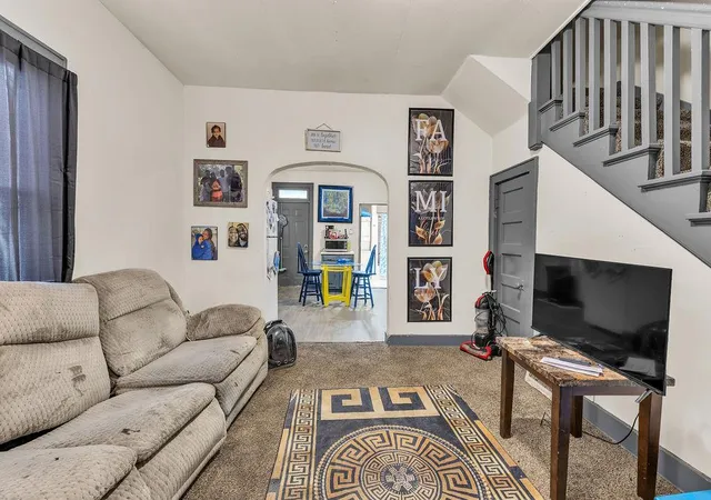 Photo 2 of House for sale at 1014 Patee St, Saint Joseph, MO 64501 | MLS# 2647839 | Listing updated on 2026-10-23