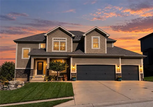 Single family home for sale at 1212 High Ridge Ct, Raymore, MO 64083 | MLS# 2647841