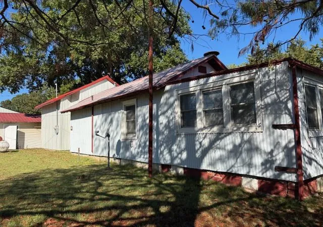 Photo 1 of Single family home for sale at 274 Lakeview Rd, Toronto, KS 66777 | MLS# 2647847 | Listing updated on 2026-10-20