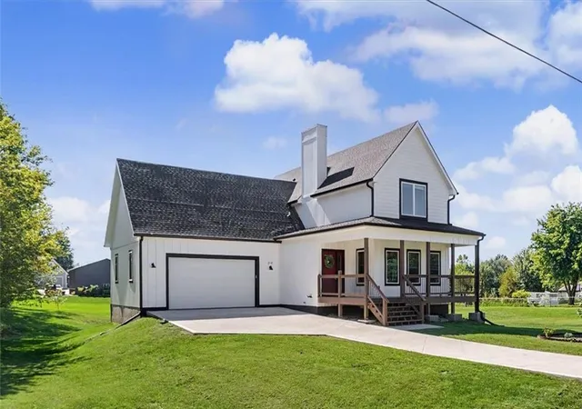 Photo 2 of Single family home for sale at 318 E 8th Street, Wellsville, KS 66092 | MLS# 2647852 | Listing updated on 2026-10-23
