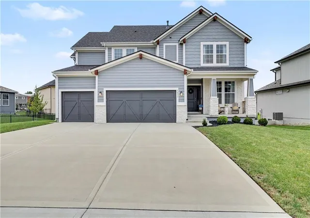 Photo 2 of Single family home for sale at 5837 Belmont Dr, Shawnee, KS 66226 | MLS# 2647858 | Listing updated on 2026-10-23