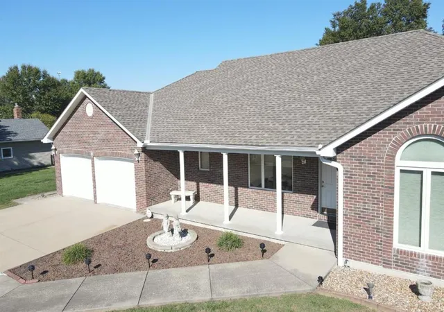 Photo 4 of Single family home for sale at 14 Pine View Rd, Platte City, MO 64079 | MLS# 2647859 | Listing updated on 2026-10-23