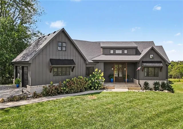 Photo 1 of Single family home for sale at 11100 East Hwy, Agency, MO 64401 | MLS# 2647860 | Listing updated on 2026-10-27