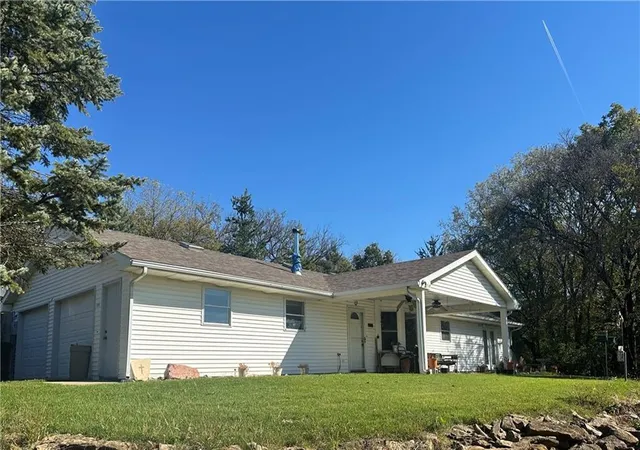 Photo 1 of Sale Pending at 7618 Locust Dr, Meriden, KS 66512 | MLS# 2647862 | Listing updated on 2026-10-26