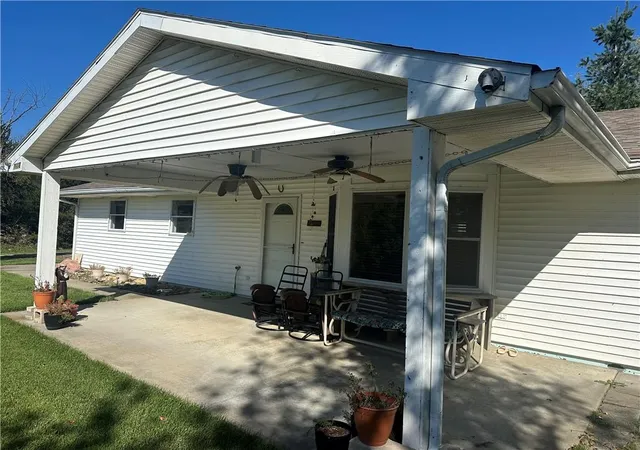 Photo 3 of Sale Pending at 7618 Locust Dr, Meriden, KS 66512 | MLS# 2647862 | Listing updated on 2026-10-26