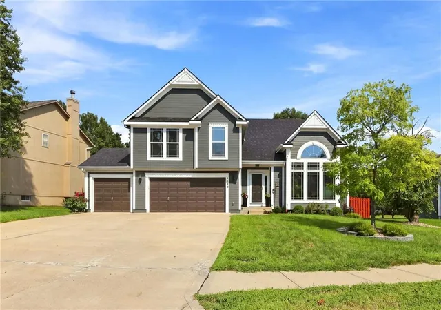 Photo 1 of Single family home for sale at 5343 Kenton St, Shawnee, KS 66226 | MLS# 2647863 | Listing updated on 2026-10-22