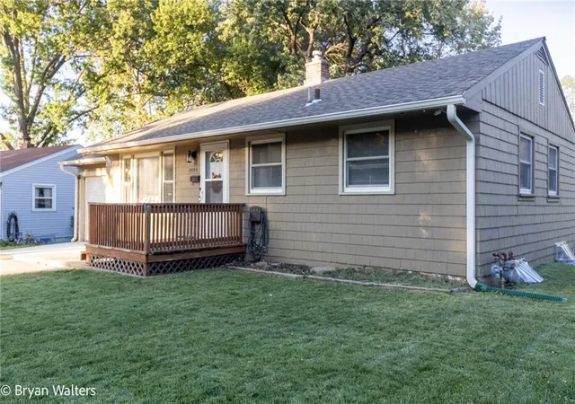 Photo 2 of Sale Pending at 2505 Glen Ln, Independence, MO 64052 | MLS# 2647865 | Listing updated on 2026-10-26