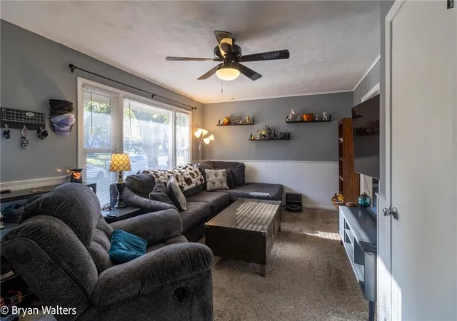 Photo 4 of Sale Pending at 2505 Glen Ln, Independence, MO 64052 | MLS# 2647865 | Listing updated on 2026-10-26