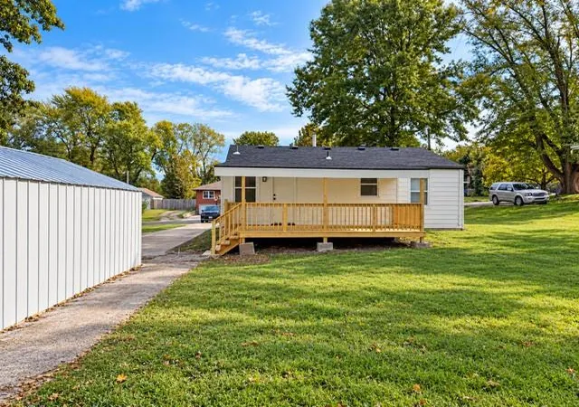 Photo 1 of Single family home for sale at 834 S Trl Ridge Dr, Independence, MO 64050 | MLS# 2647866 | Listing updated on 2026-10-20