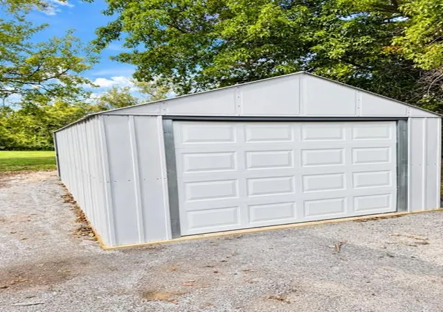 Photo 2 of Single family home for sale at 834 S Trl Ridge Dr, Independence, MO 64050 | MLS# 2647866 | Listing updated on 2026-10-20