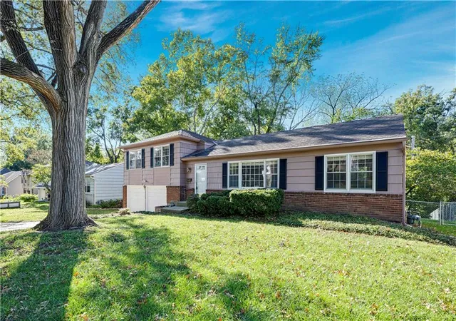 Single family home for sale at 10130 Horton Dr, Overland Park, KS 66207 | MLS# 2647886